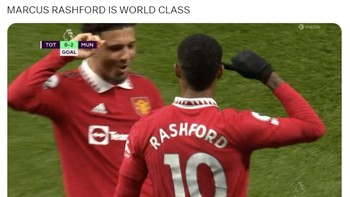 Kalau Marcus Rashford mah berkelas, suporter MU memujinya setinggi langit berkat gol ke gawang Spurs. Rashford jadi trending dengan 49 ribu tweet. Foto: (Twitter)