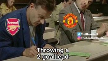 MU dinilai suka meniru Arsenal, termasuk buang peluang menang dari keunggulan 2 gol. Foto: (Twitter)