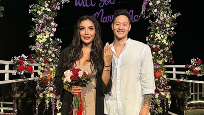 7 Foto Romantis Millen Cyrus Dilamar Kekasih di Bali, Pamer Cincin Lamaran