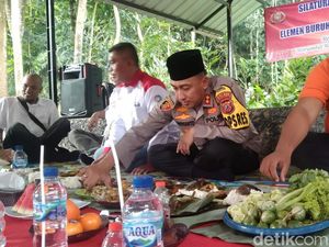 Jelang May Day, Polisi dan Buruh di Majalengka Ngaliwet Bareng