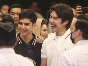 Momen Prabowo Perkenalkan Al Ghazali dan El Rumi Sebagai Kader Gerindra