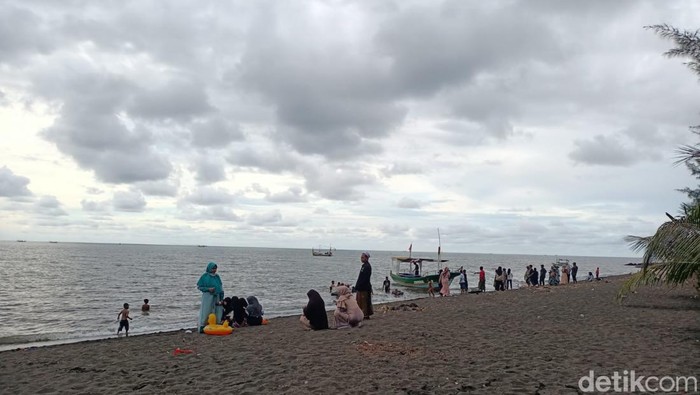 Pantai Duta di Probolinggo