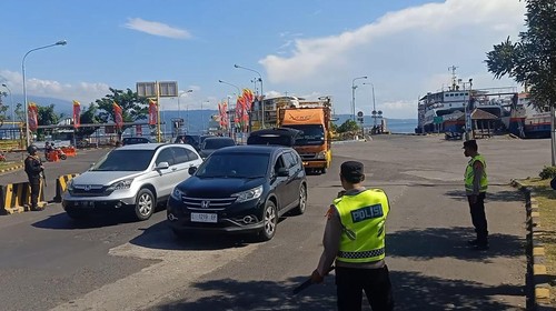 ASDP Ketapang-Gilimanuk memperkirakan jumlah pemudik yang belum kembali ke Bali sebanyak 140.097 orang.