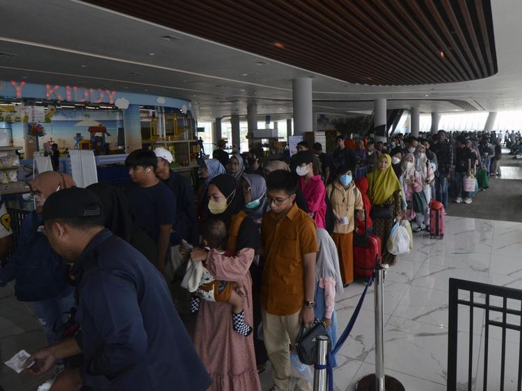 Potret Arus Balik Pemudik Pejalan Kaki di Pelabuhan Bakauheni