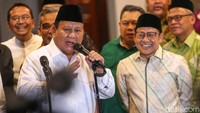 Dalam konferensi pers tersebut Prabowo mengatakan, sangat solid dan ingin berbakti kepada rakyat.