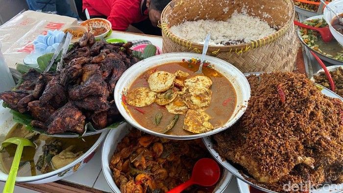 S3 Marketing! Tawarkan Makanan Pakai Sapaan 'Sayang' Bikin Pembeli Luluh