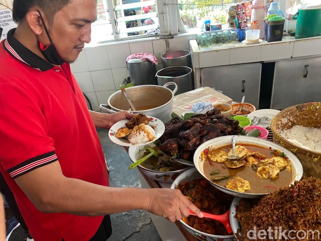 S3 Marketing! Tawarkan Makanan Pakai Sapaan 'Sayang' Bikin Pembeli Luluh