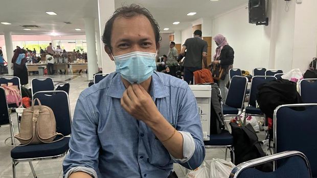 Salah satu warga yang dievakuasi dari Sudan, Dedi Ansori Lubis (39)