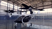 Perusahaan Start Up eVTOL yang berbasis di California ini mendirikan Joby, yang bertugas untuk melahirkan taksi listrik, tengah bersiap untuk mengirimkan unit pertama taksi terbang yang ditempatkan di Pangkalan Angkatan Udara Edwards. Dua taksi udara pertama diharapkan tiba pada awal 2024, dengan tujuh lainnya menyusul. Foto: Pool (Autoevolution/Joby)