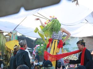 Terpukau Ritual Tarian Mistis Seblang Olehsari Banyuwangi