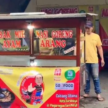 Usaha nasi goreng untuk anak jalanan yang digagas Brigagir Agus