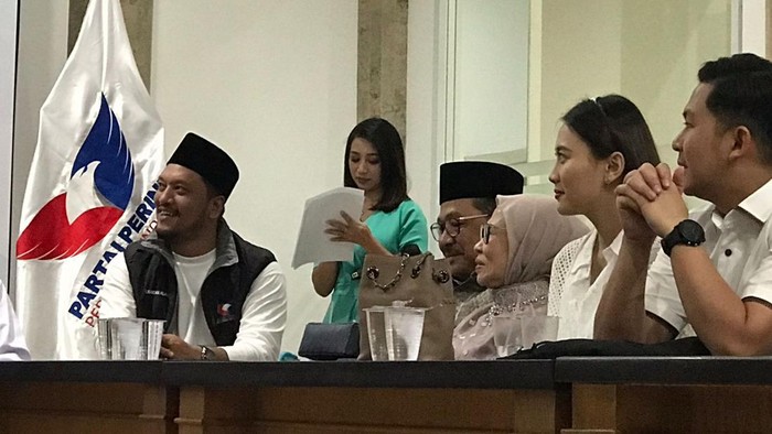 Wamenag Zainut Tauhid turur hadiri pelantikan anaknya jadi kader Perindo