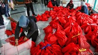 Proses evakuasi ini tidak mudah karena perang di Sudan yang belum berkesudahan. Jalur yang mesti dilalui juga tidak gampang.
