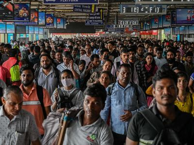 Penduduknya Bakal Lampaui China, Ini Potret Padatnya India