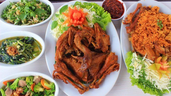 5 Ayam Goreng Legendaris, Ikon Kuliner di Semarang hingga Surabaya