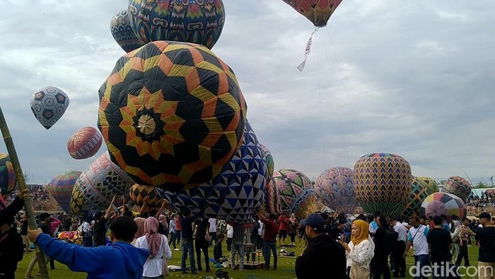 Festival Balon Udara di Stadion Hoegeng, Kota Pekalongan, Sabtu (29/4/2023).