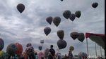 Warna-warni Balon Udara dalam Festival di Pekalongan