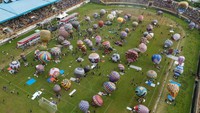 Dalam rangka menjaga tradisi syawalan, Pemerintah Kota Pekalongan mengadakan Festival Balon Udara Pekalongan yang diikuti oleh 92 peserta dengan cara ditambatkan di tanah agar tidak mengganggu lalu lintas udara. 