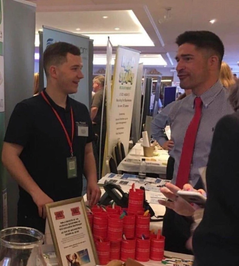 fotoinet Kumpulan Foto Ilusi yang Membingungkan Mata