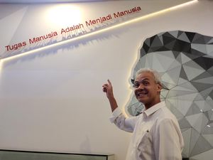 Ganjar Kenang Semangat Multatuli dan Bung Karno di Museum Multatuli