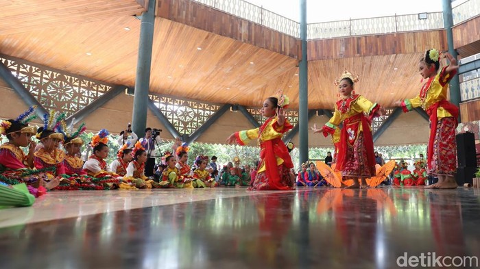 Hari Tari Sedunia di Situ Babakan Hari Tari Sedunia di Situ Babakan