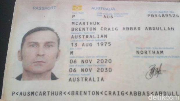 Paspor Mcarthur Brenton Craig Abbas Abdullah