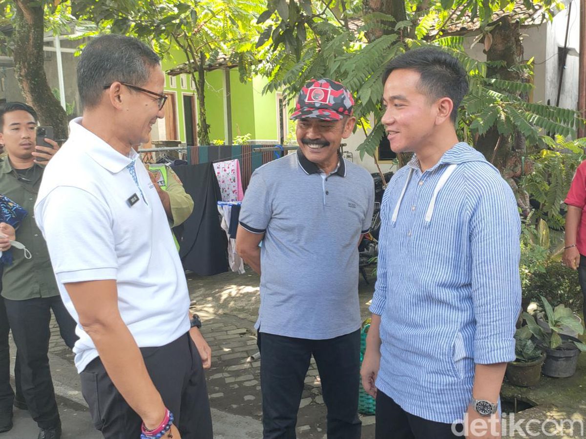 Katta nipellar va areolalarning fotosuratlari Porno yulduzi Patrisiya Kennedi