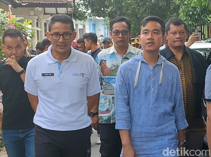 Sandiaga Uno dan Gibran Rakabuming Raka berkunjung ke rumah FX Hadi Rudyatmo alias FX Rudy di Solo, Sabtu (29/4/2023).