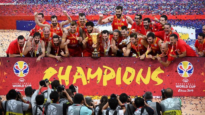 BEIJING, CHINA - SEPTEMBER 15: Spain celebrates after winning the 2019 FIBA World Cup Final against Argentina at the Cadillac Arena on September 15, 2019 in Beijing, China. NOTE TO USER: User expressly acknowledges and agrees that, by downloading and/or using this Photograph, user is consenting to the terms and conditions of the Getty Images License Agreement. Mandatory Copyright Notice: Copyright 2019 NBAE (Photo by Garrett W. Ellwood/NBAE via Getty Images)