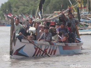 Ada Tradisi Praonan dalam Lebaran Ketupat di Pasuruan, Begini Keseruannya!