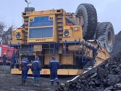 Potret Viral Kecelakaan Mahal yang Bikin Ngelus Dada