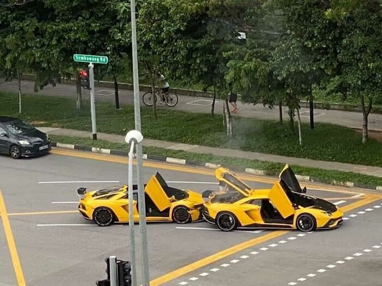 Viral kecelakaan mahal Viral kecelakaan mahal