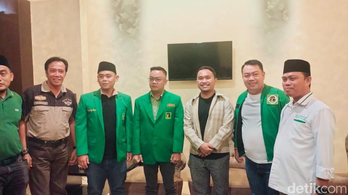 Bendahara Partai NasDem Makassar Arfah Yusuf bergabung ke PPP.