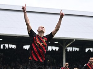 Man City Gusur Arsenal, Haaland Tembus 50 Gol Seusai Kalahkan Fulham