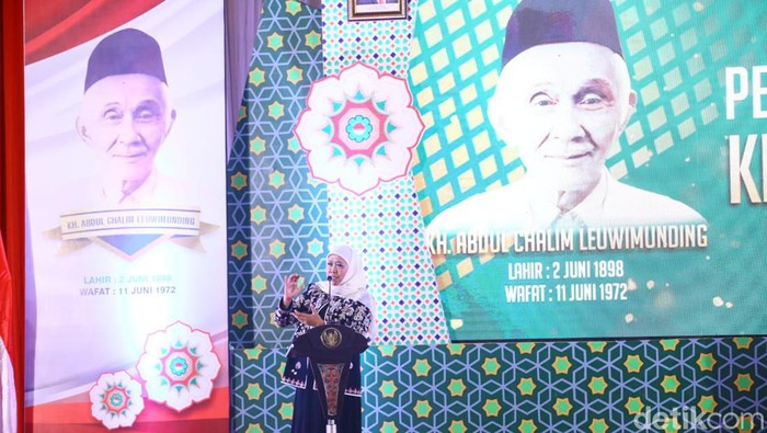 Gubernur Khofifah
