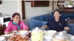Hobi Buat Vlog Masak, Susi Pudjiastuti Mahir Buat Donat Kentang dan Steak