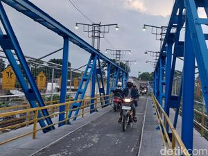 Penampakan Jembatan Pelor Malang yang Sering Bikin Mobil Nyasar