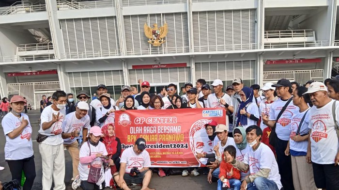 Bakal calon presiden yang diusung PDI Perjuangan itu berolahraga dengan ditemani sejumlah pendukungnya. Begini momennya.
