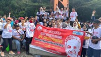 Para pendukungpun membawa spanduk Ganjar untuk menjadi thenextpresiden2024.