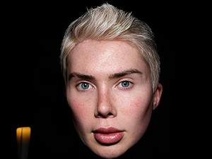 Pria Ini Labil Soal Identitas, Sempat Jadi Transgender Kini Balik Lagi ke Pria