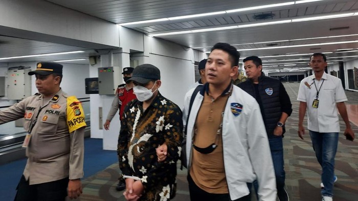 Peneliti BRIN Andi Pangerang tiba di Jakarta