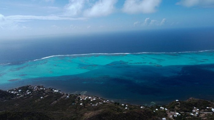 Pulau Providencia merupakan permata tersembunyi di Kapulauan Karibia. Pulau ini menawarkan pantai indah dengan terumbu karang paling murni di dunia.