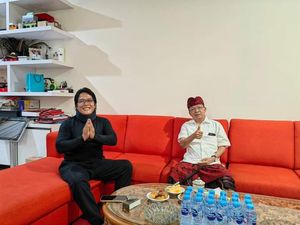 Titik Temu Persaingan Koster dan Giri Prasta di Pilgub Bali 2024