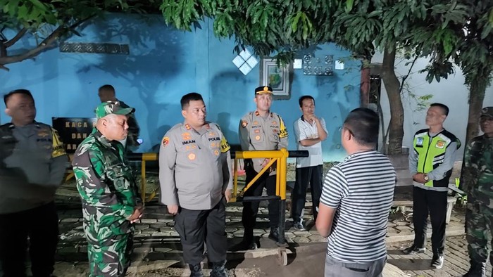 Polres Bogor bersama Kodim 0621/Kabupaten Bogor patroli di sejumlah titik.