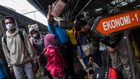 Eva menyampaikan jumlah tersebut mengalami peningkatan hingga 2 kali lipat dari masa normal. Menurutnya, peningkatan volume pengguna jasa yang tiba di area Daop 1 Jakarta akan terjadi hingga tanggal 2 Mei 2023.