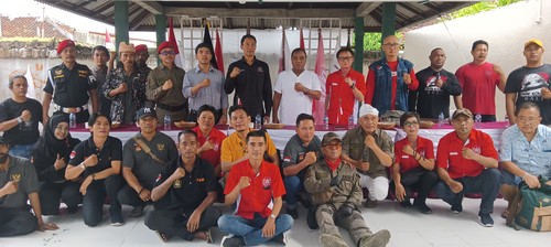 Sejumlah Ormas di Bali menolak aksi yang akan dilakukan AMP esok Senin (1/5/2023). (Triwidiyanti/detikBali)