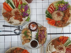 Nongkrong Sehat di Kedai Makanan Vegan, Ada Rendang Enak non-Daging