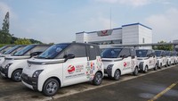 Sebanyak 50 unit Air ev akan mengemban tugas sebagai Official Car Partner KTT ASEAN 2023 yang mendukung mobilitas para delegasi mulai dari tanggal 9-11 Mei 2023 di Labuan Bajo, Nusa Tenggara Timur. Foto: Dok. Wuling
