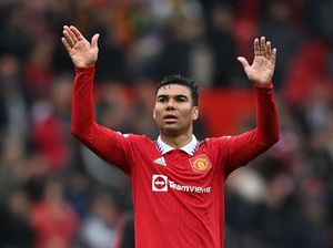 Casemiro Ngomel ke Bruno Fernandes Usai Laga MU Vs Villa