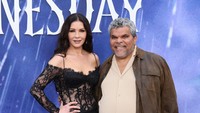 Sang bintang menghadiri red carpet season kedua serial Wednesday yang digelar di Hollywood Forever, kawasan California, California pada akhir pekan lalu.   Foto: Getty Images/Phillip Faraone